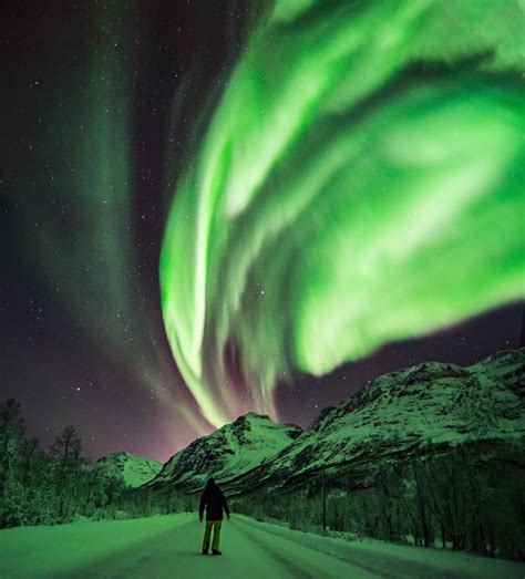 when are northern lights visible in norway